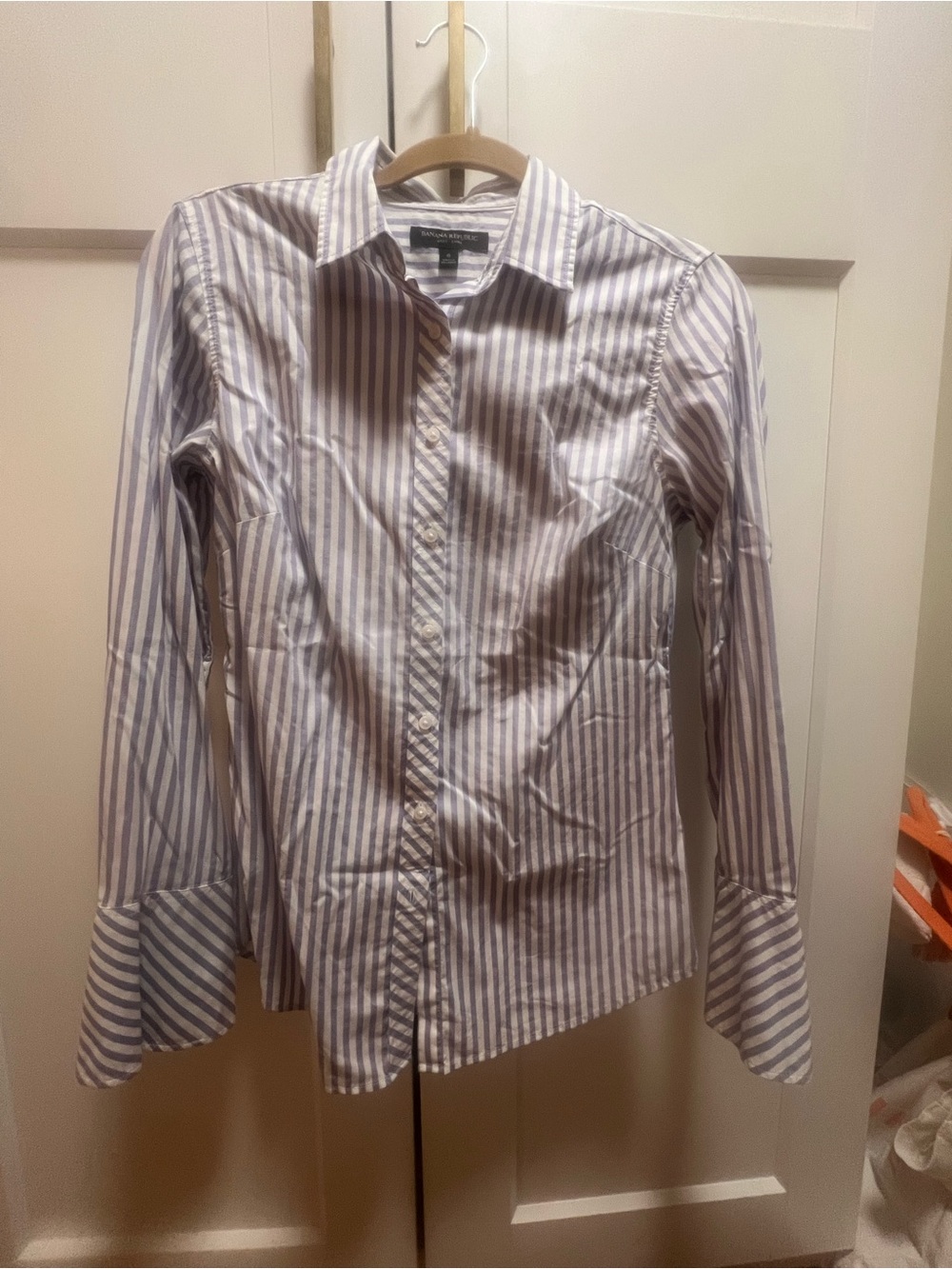Banana Republic White and Blue Striped Button-Down Shirt